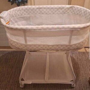 Baby Bassinet Bedside Crib with Vibration, Lights and Music, Grey Infinity